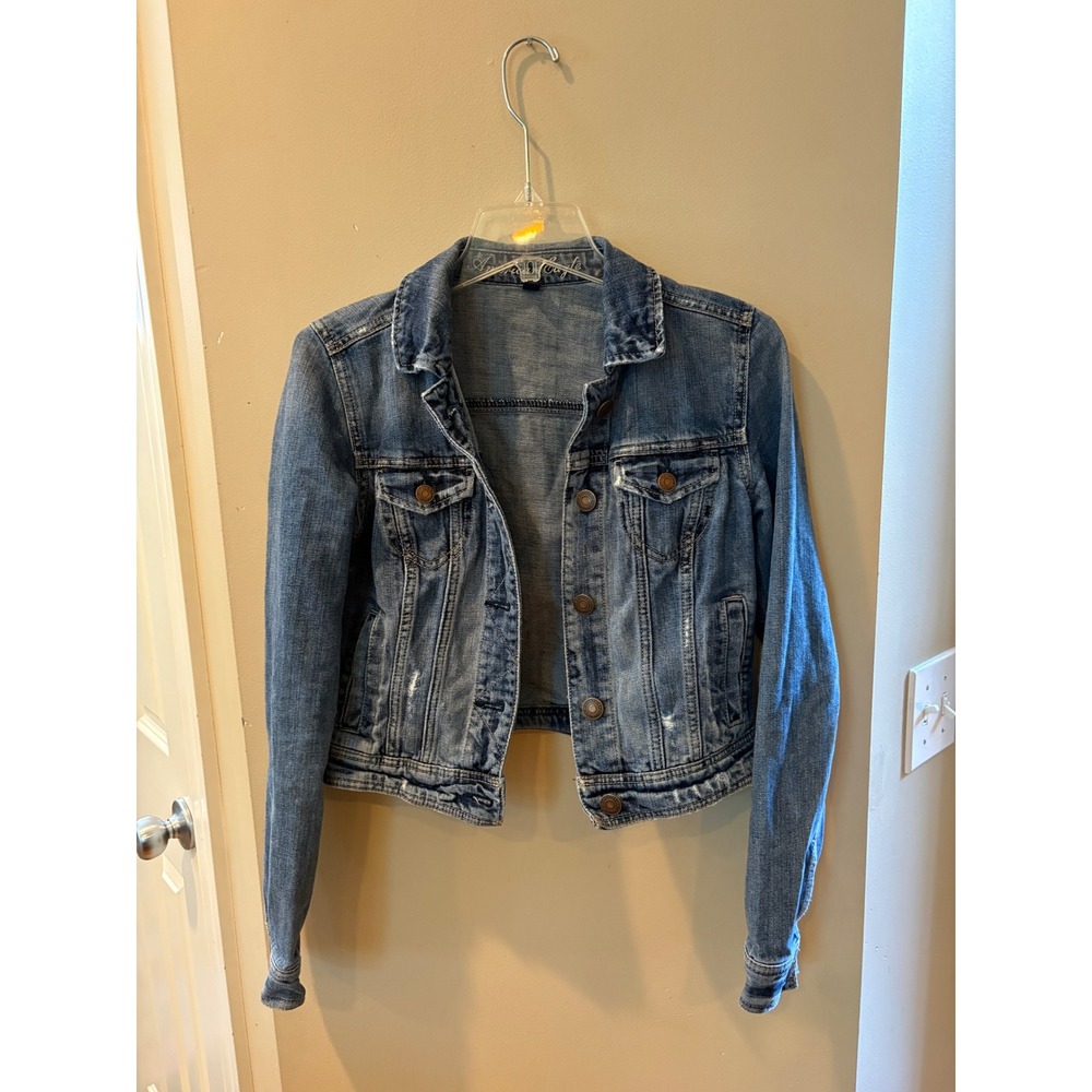 American Eagle Womens Small Distressed Cropped Denim Trucker Jacket Medium Wash
